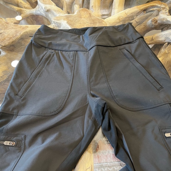 Athleta Army Green Pants - Size 6 - Picture 7 of 8